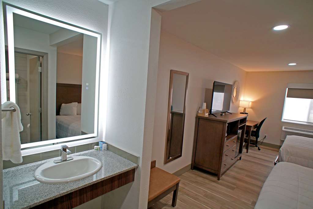 Baymont by Wyndham Monte Vista - photo 48