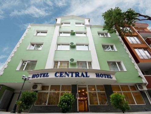 Central - carbon neutral hotel in Burgas