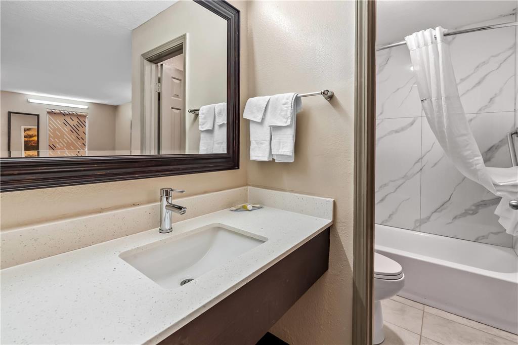 Days Inn by Wyndham Simpsonville - photo 20