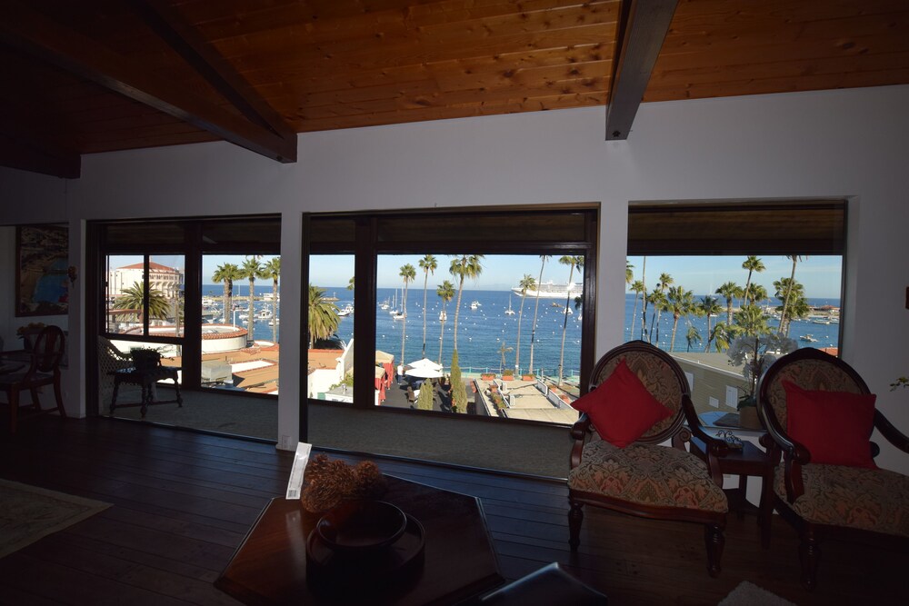 Catalina Courtyard Suites - photo 27