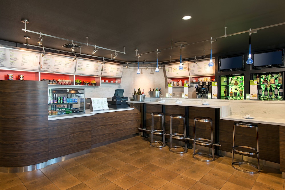 Courtyard by Marriott Palm Desert - photo 32