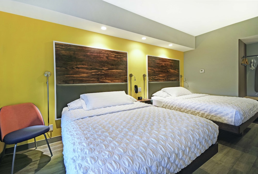 Tru by Hilton Portland Airport Area - photo 6