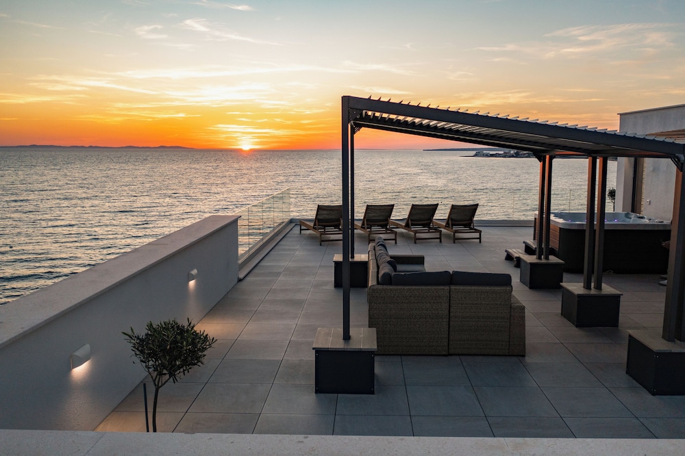Aqua Blue by Belmont Realty — 4-Star Luxury Hotel in Privlaka, Croatia