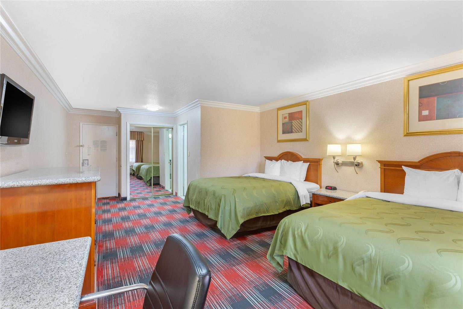 Quality Inn & Suites Oceanside near Camp Pendleton - photo 14