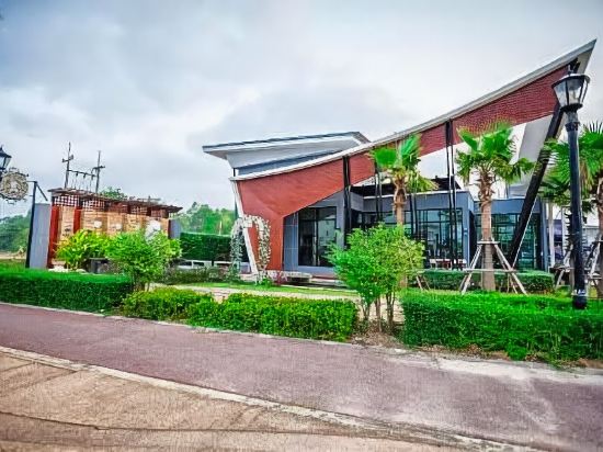 Saint Tropez Resort in Chanthaburi, Thailand