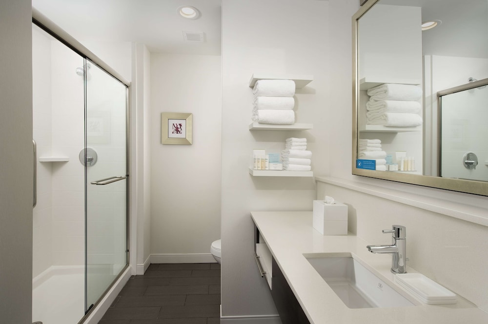Hampton Inn by Hilton Hattiesburg - photo 13