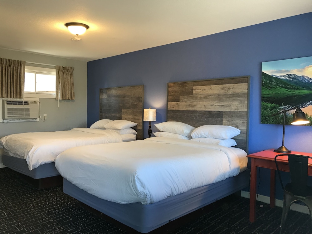 Coyote Mountain Lodge - photo 12