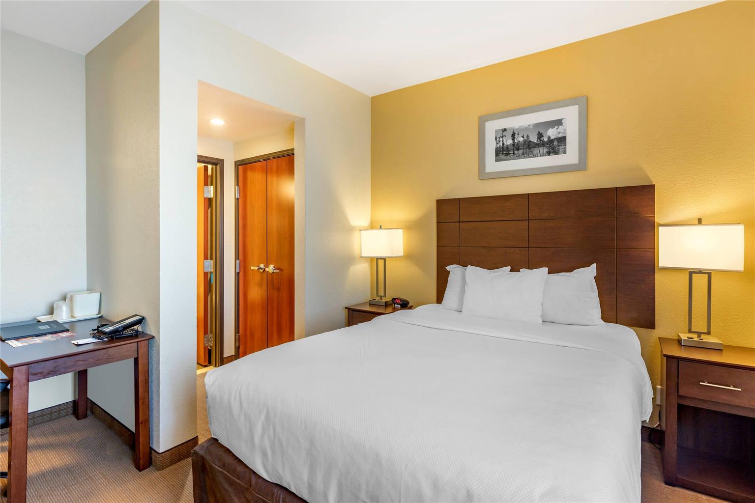 MainStay Suites Near Denver Downtown - photo 8