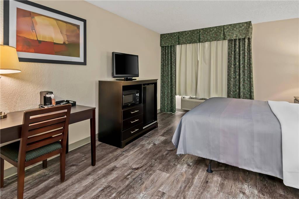 Quality Inn & Suites Granbury - photo 20