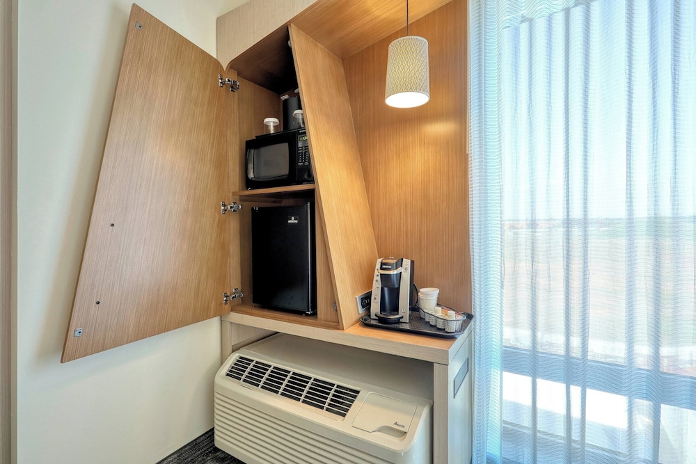 Courtyard by Marriott North Brunswick - photo 8