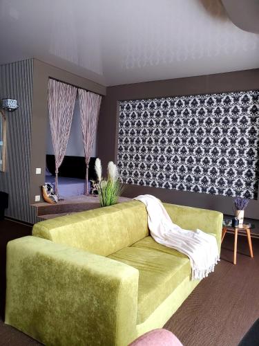 CosHOME apartament — 4-Star Luxury Hotel in Chisinau, Moldova