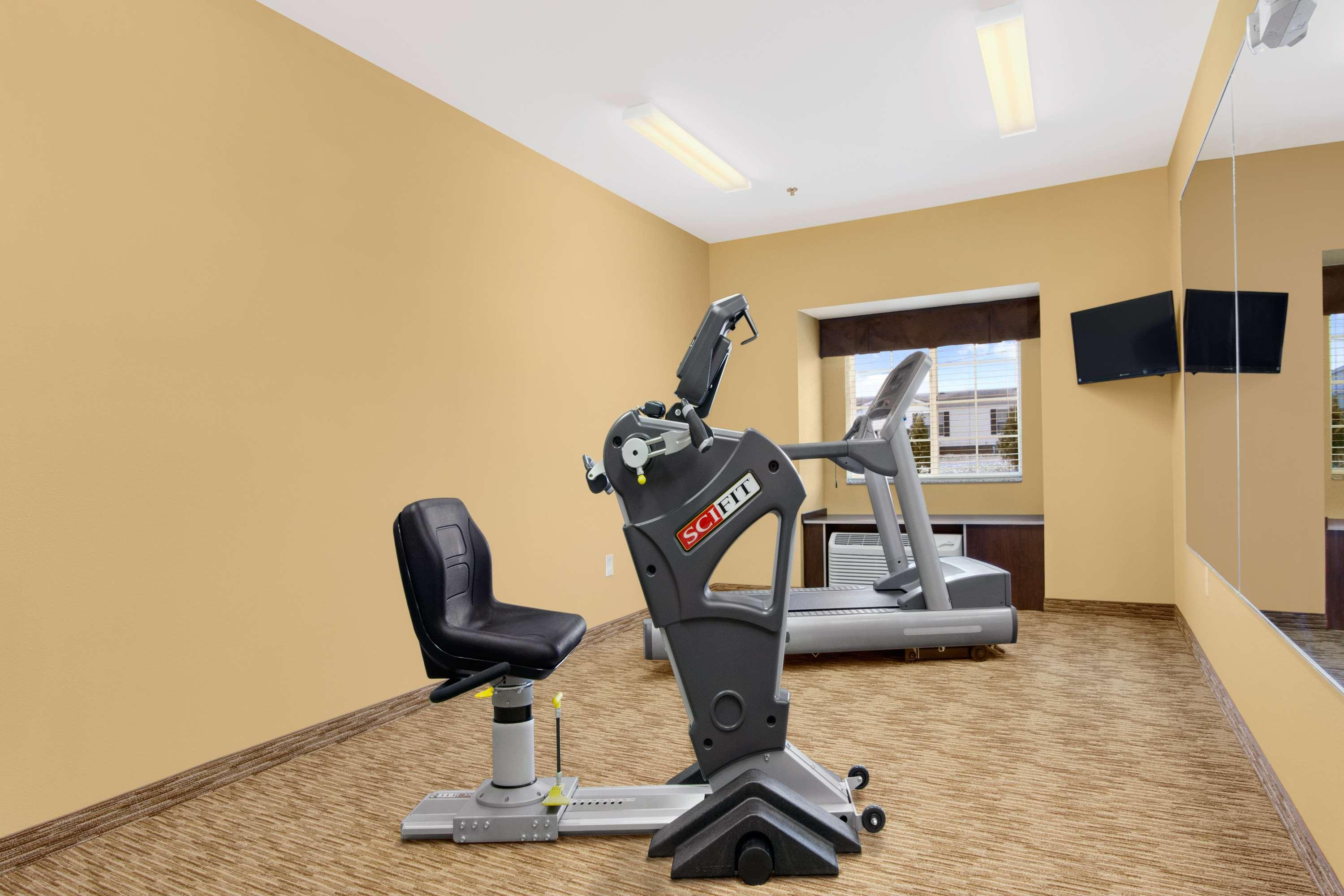 Microtel Inn & Suites by Wyndham Shelbyville - photo 13