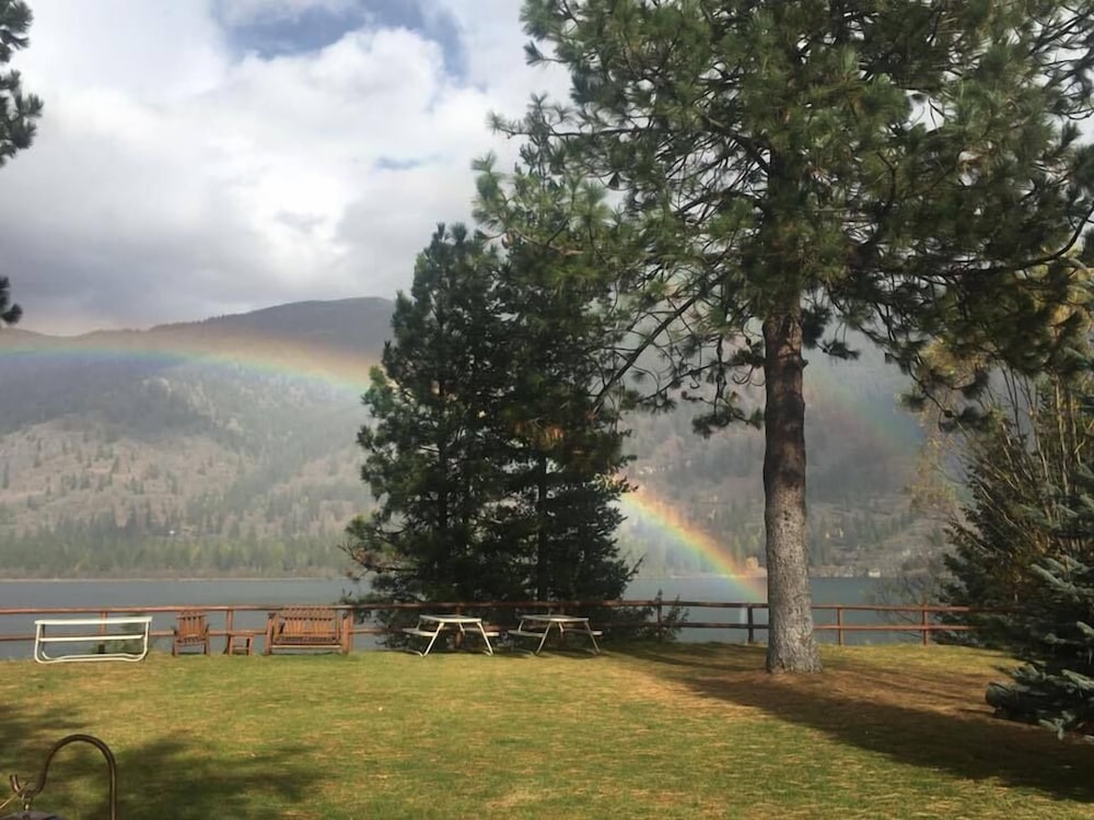 Lakeside Resort and Motel - photo 182