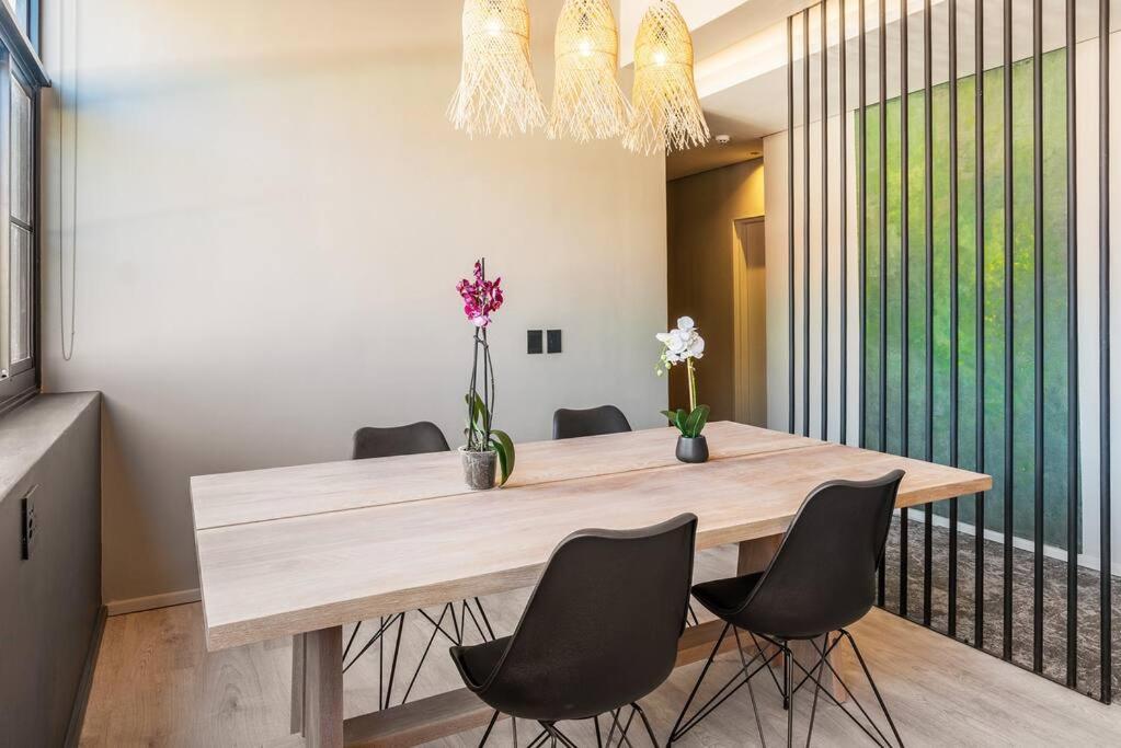 Modern Sunfilled Urban Apt at The Harri w views