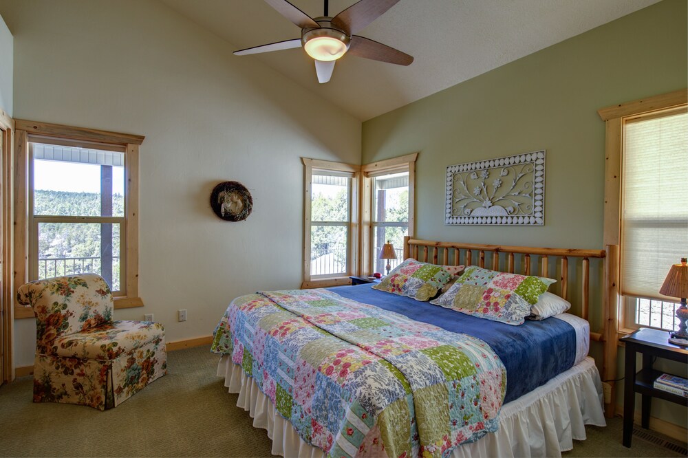 Ridgetop Hideaway - photo 3