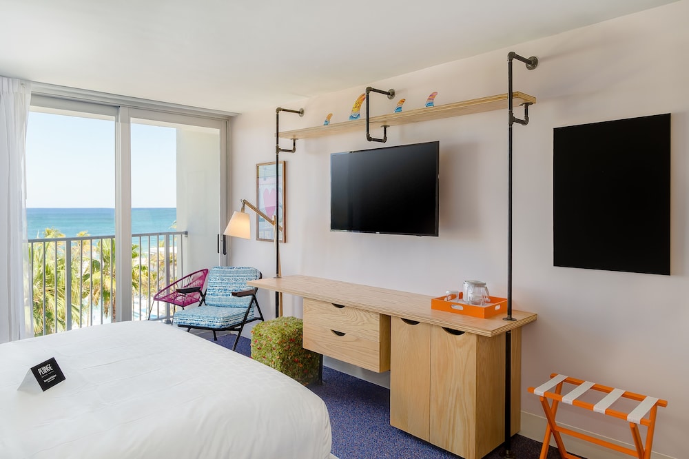 Plunge Beach Resort - photo 18