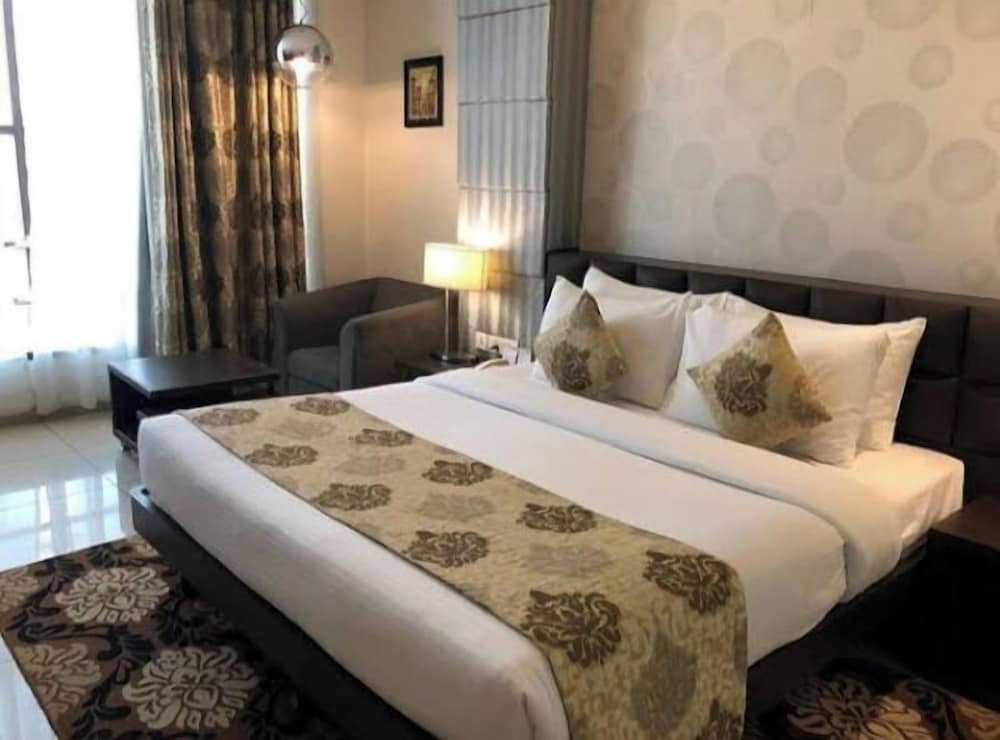 Hotel Evara - carbon neutral hotel in Varanasi