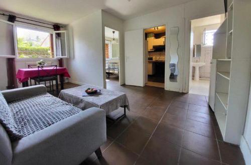 Logement Entier Proche de Paris — hotel in Rosny-Sous-Bois