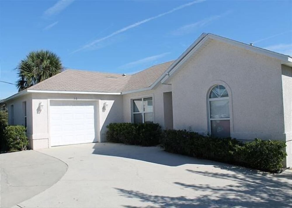 Pet Friendly Oceanfront 3 Bed 2 Bath Ocean Paradise - featured photo