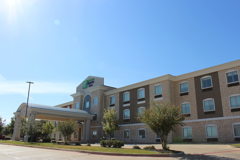 Holiday Inn Express & Suites Mansfield by IHG - photo 66
