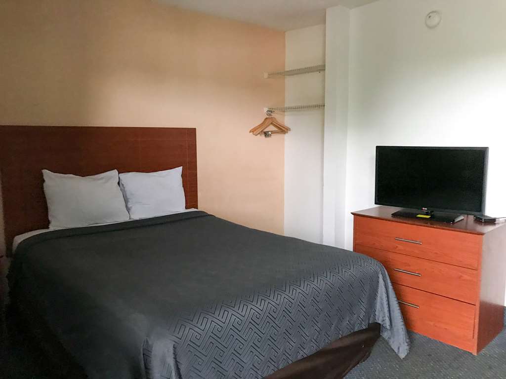 Motel 6 Fayetteville NC Fort Liberty Area - photo 12