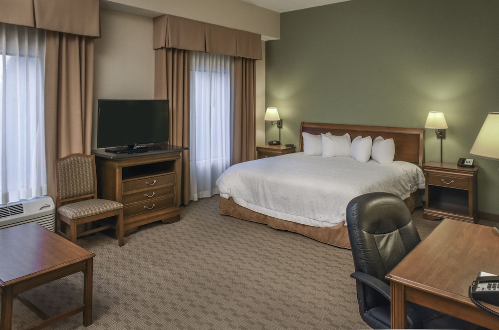 Hampton Inn & Suites Youngstown Canfield - photo 26