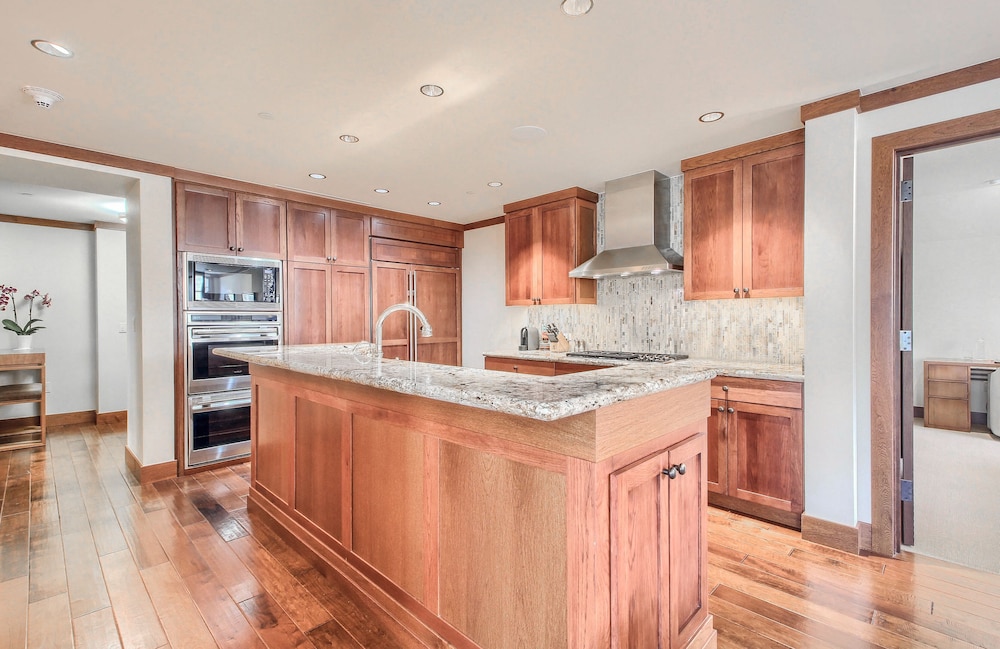 Four Seasons Resort and Residences Vail - photo 4