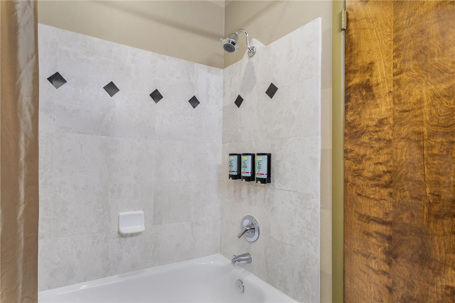 Best Western Plus Brookside Inn - photo 27
