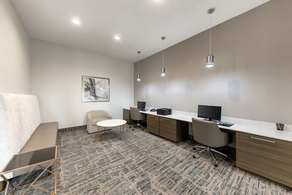 Best Western Plus Chickasha Inn - photo 26