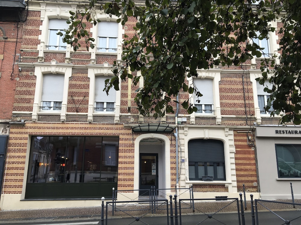 Logis Hôtel& Appartements Le Florence in Saint-Quentin, France