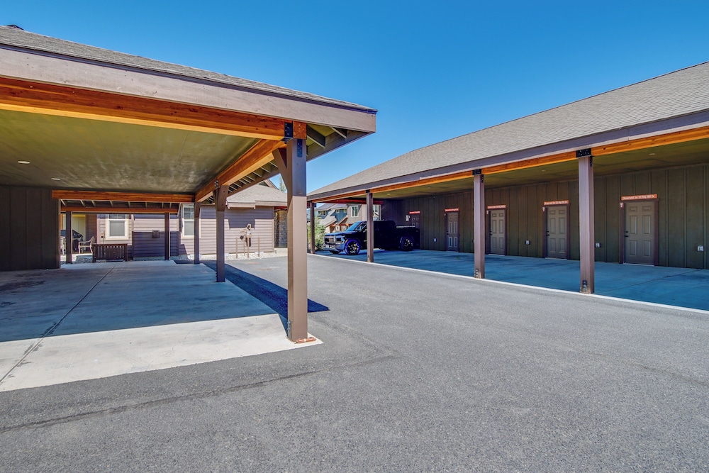 Suncadia Resort Townhome with Grill and Fireplace - photo 19