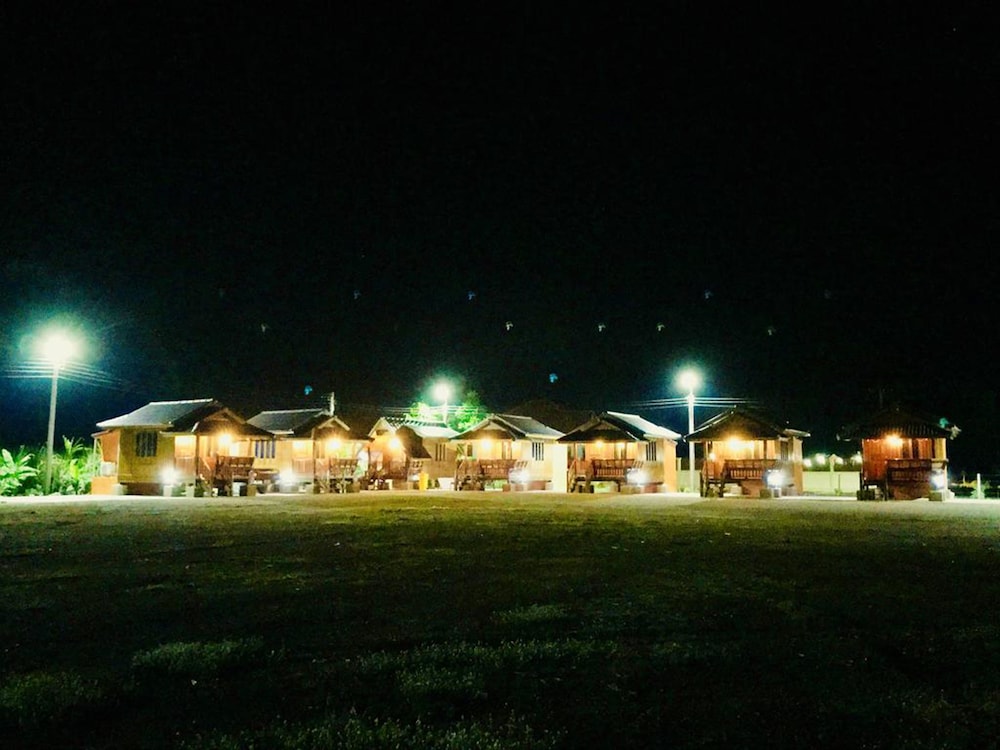 We Care Resort — Wichian Buri