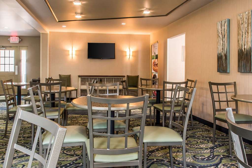 Quality Inn Bedford - photo 39