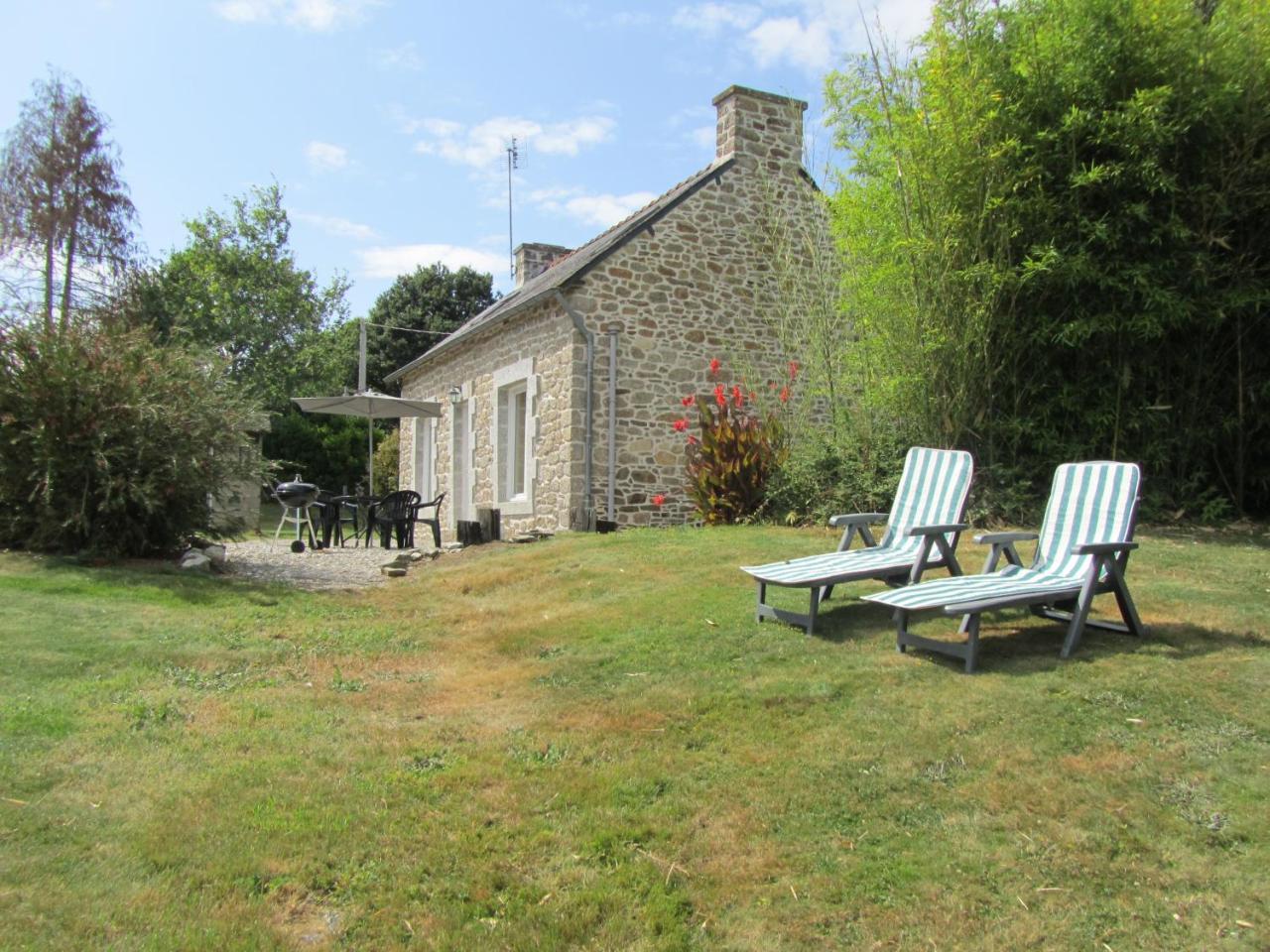 Gite Sant Venter — 4-Star Luxury Hotel in Plounevez-Quintin, France