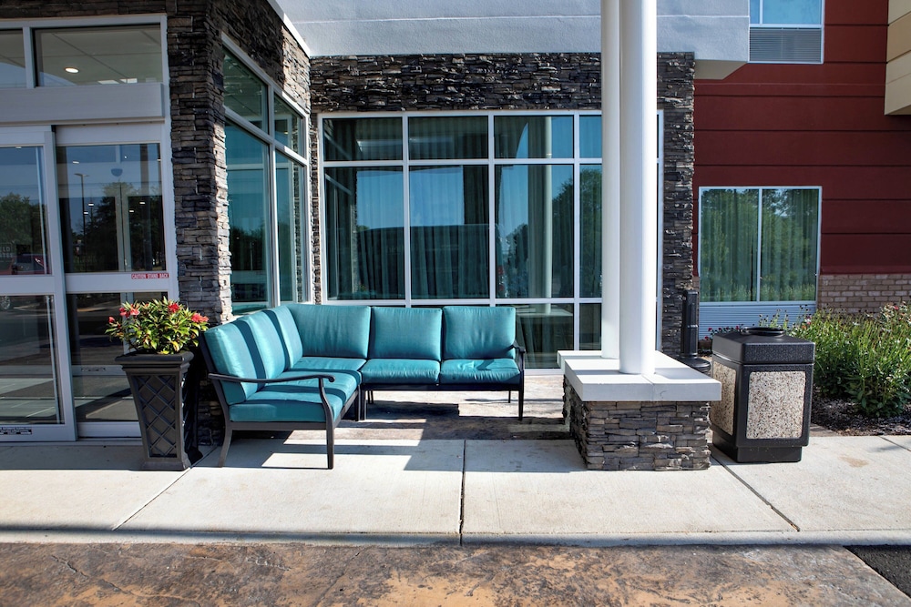 Fairfield Inn & Suites by Marriott Richmond Airport - photo 17