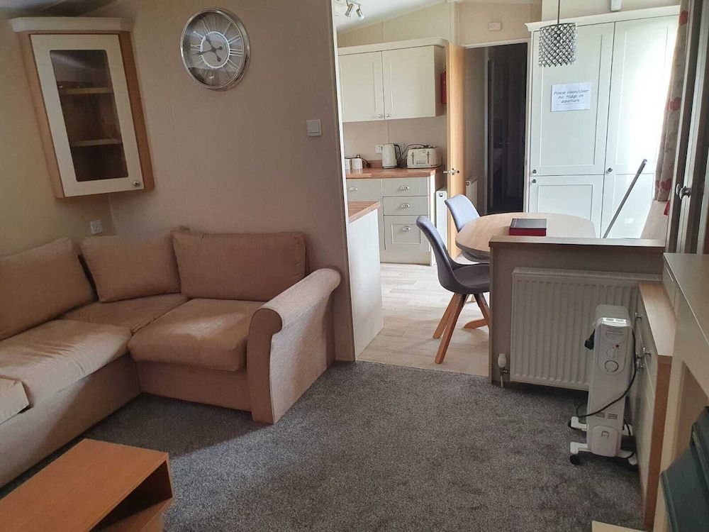 Stunning 3 bed Caravan in Clacton on sea in Clacton-On-Sea, United Kingdom