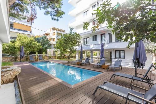 Varkiza Luxury Suites by Raise — 4-Star Luxury Hotel in Vari, Greece