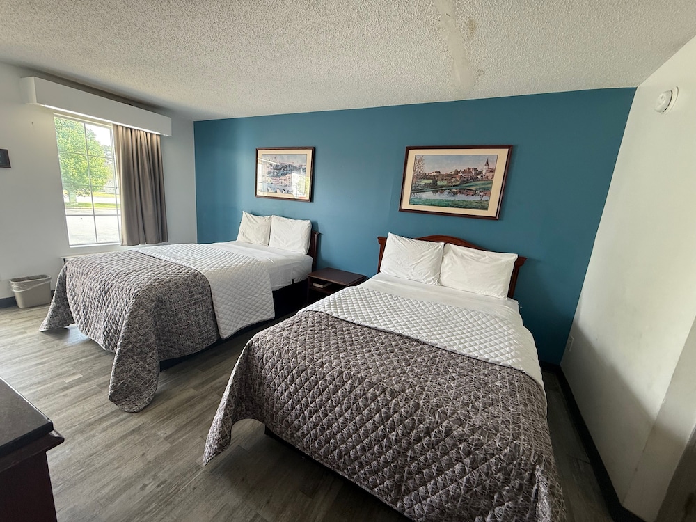 Baymont By Wyndham Roanoke Rapids - photo 10