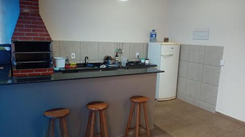 Área de lazer para confraternização para passar o dia das 9 as 21 horas in Botucatu, Brasil