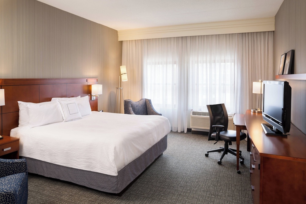 Courtyard by Marriott Providence Downtown - photo 8