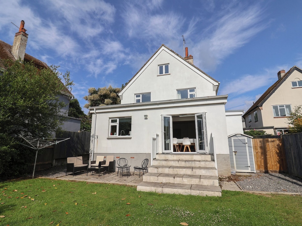 3 Grange Villas — 4-Star Luxury Hotel in Bridport, United Kingdom