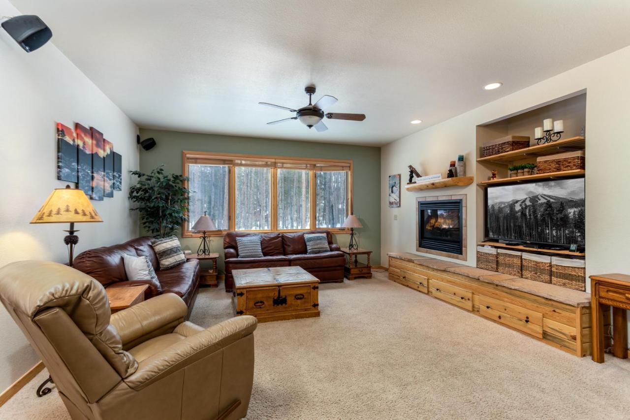 Big Bear Palace in Fraser, United States