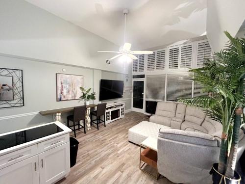 First floor direct beach access — 4-Star Luxury Hotel in Daytona Beach, United States