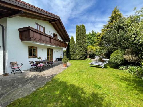 Haus Nini — 4-Star Luxury Hotel in Chieming, Germany