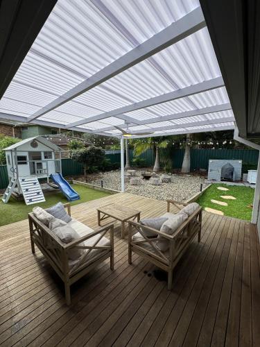 Four Palms Forster Luxe Spacious Pet Friendly — carbon neutral stay, Forster