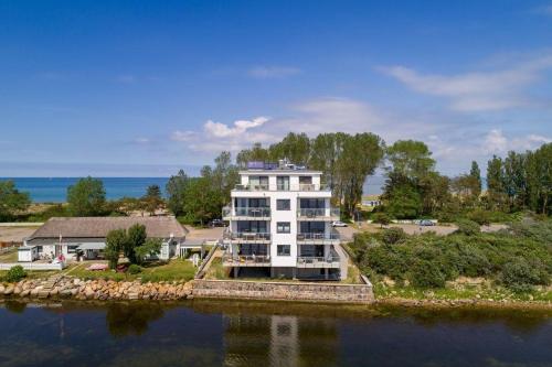 Apartmenthaus Kiki Wohnung Traumbude — 4-Star Luxury Hotel in Heiligenhafen, Germany
