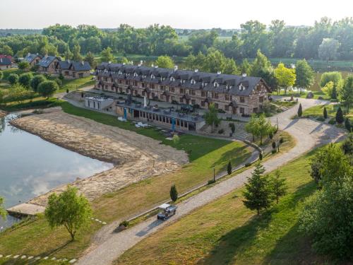 Miłocin Nice & Mice Centrum Wypoczynkowo Konferencyjne — 4-Star Luxury Hotel in Borowa, Poland