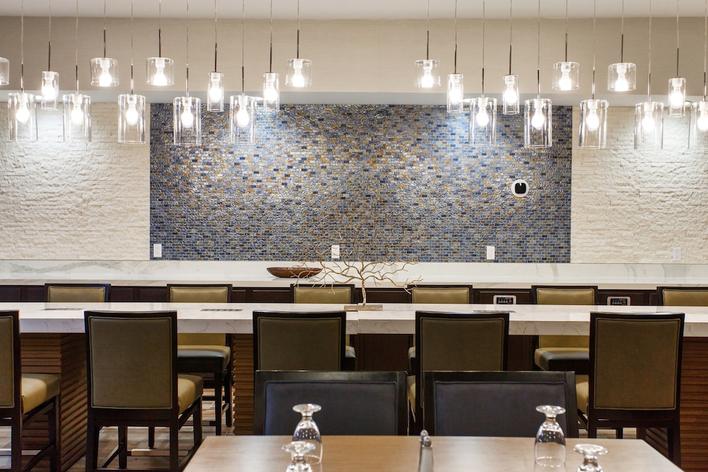 DoubleTree by Hilton Neenah - photo 42