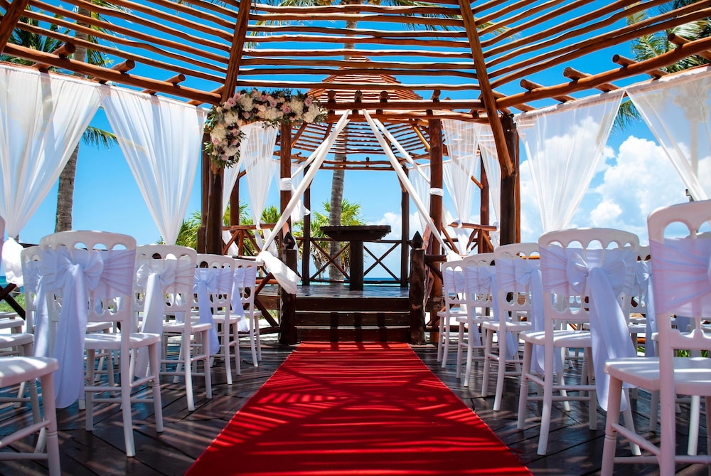 Indoor wedding