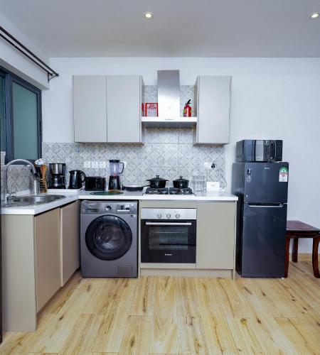 Elite Residence Westlands Luxe 1BD Rooftop Pool & Gym Fast WiFi 30mbps Opposite GTC